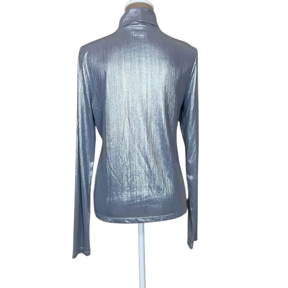 Kate Spade Metallic Silver Turtleneck Top (D-1)
